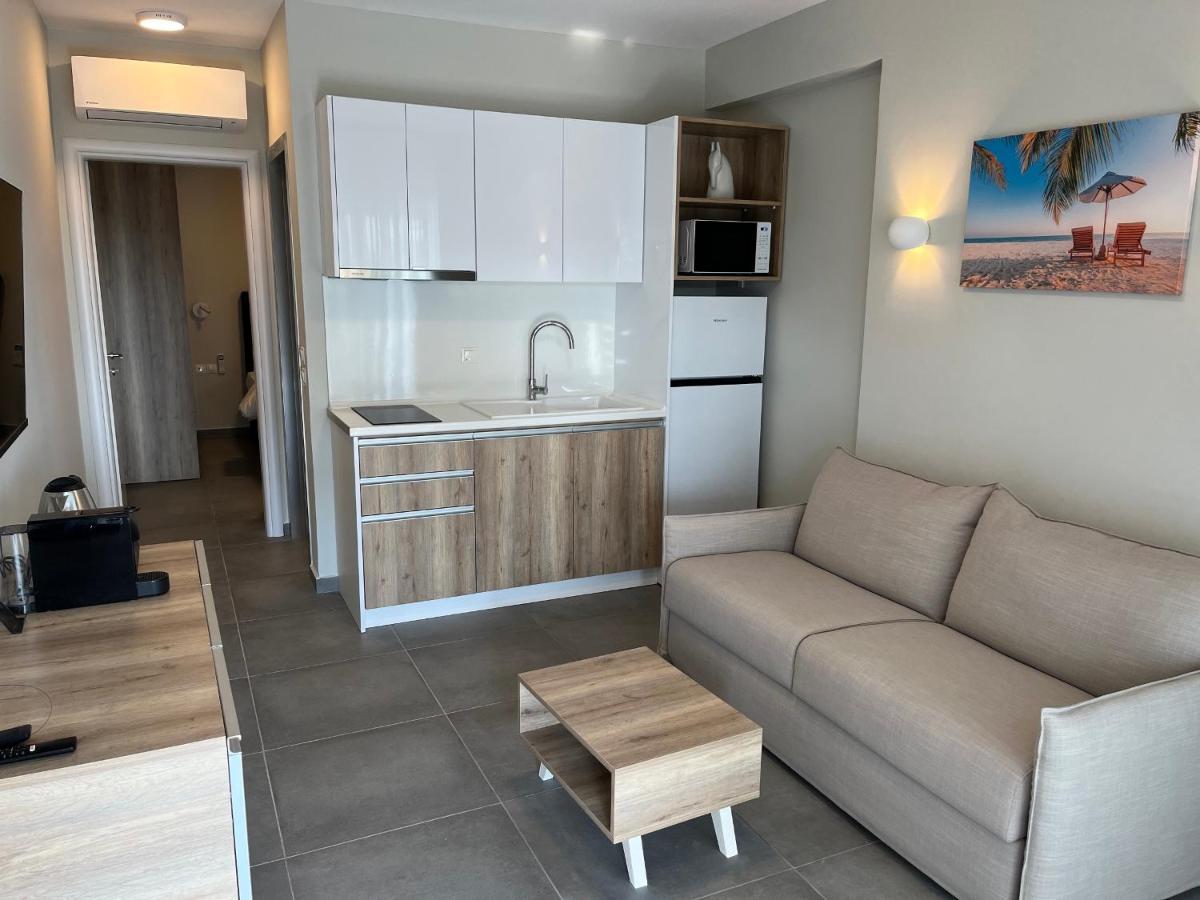 Astra Luxury Aparthotel 2*