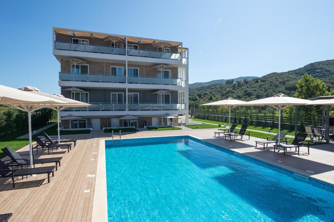 Aparthotel Astra Luxury Sarti