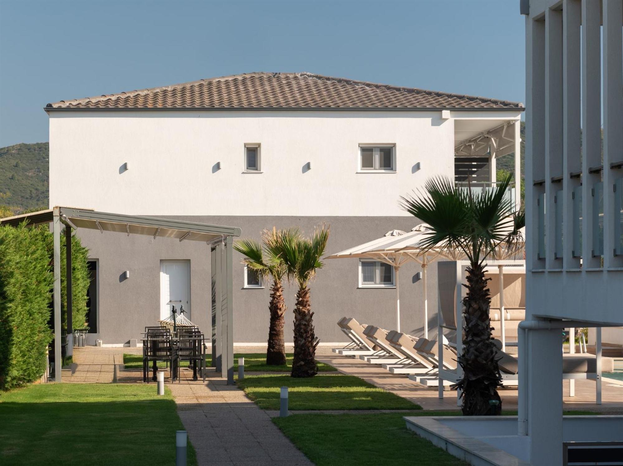 Astra Luxury 2*
